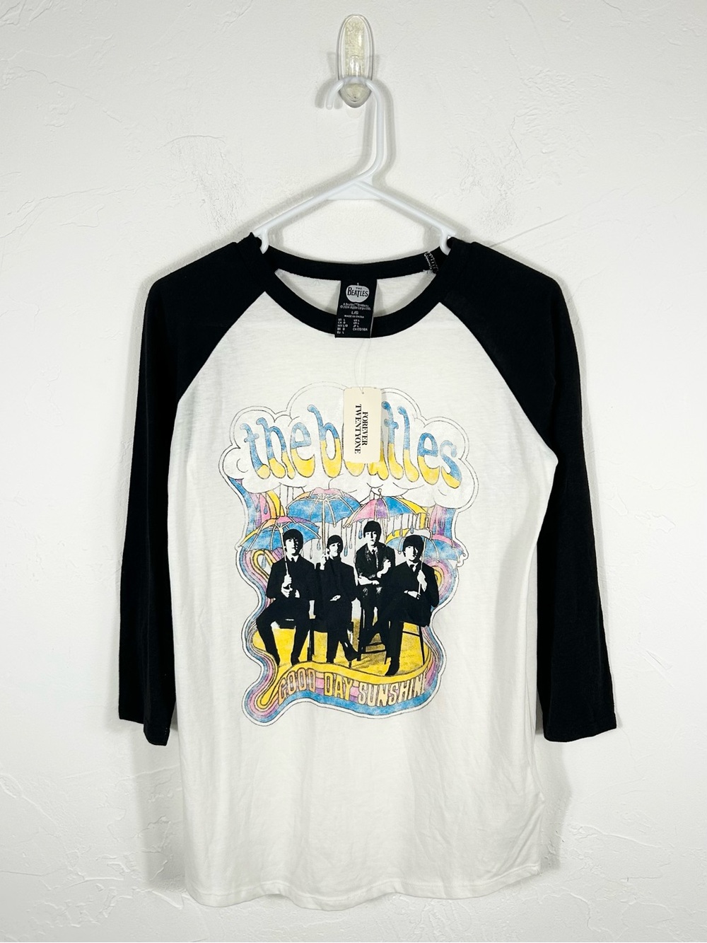 Forever 21 The Beatles Good Day Sunshine Raglan Baseball Tee Size L NWT